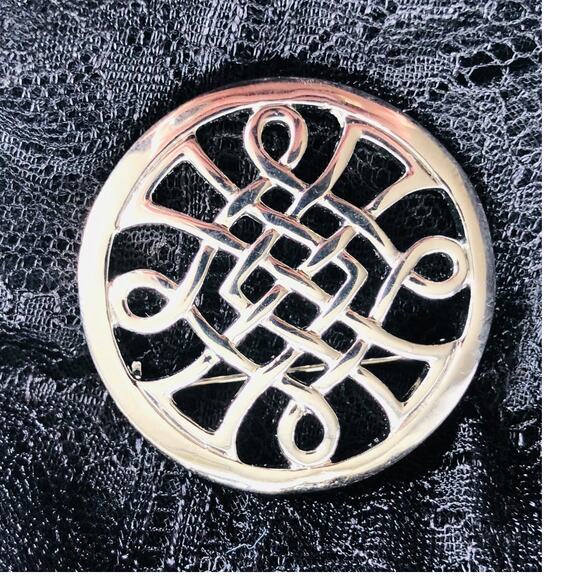 Celtic Brooch Open Knot Work Motif  Signed SOLVAR - Picture 1 of 7